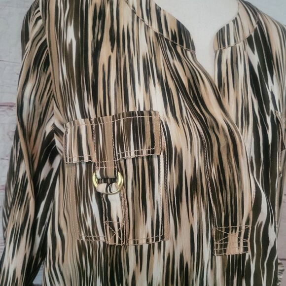 Diane von Furstenberg Danielle Silk Safari Blouse Size 10 - Picture 5 of 7